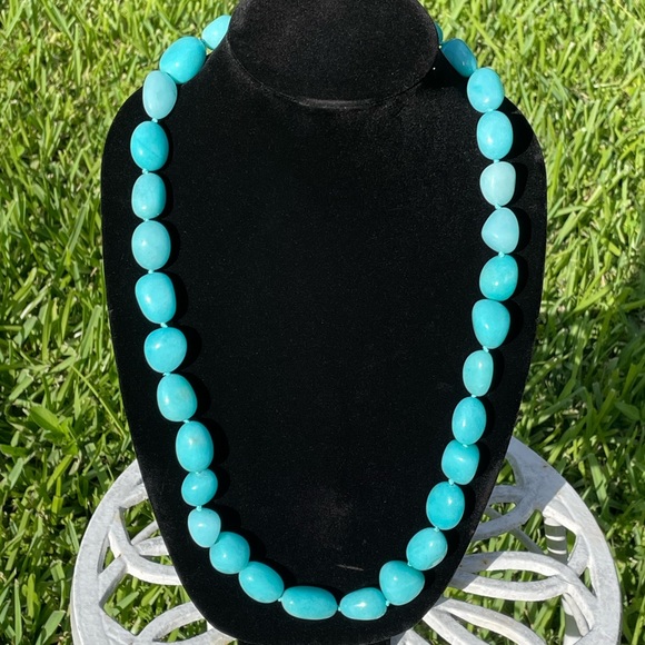 Heavy Stone Necklace - Picture 12 of 12